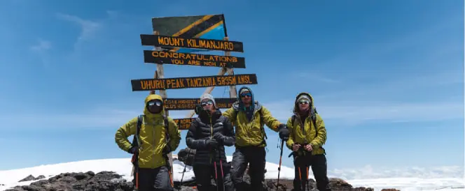Northern Circuit-ruten med kratercamping - Dag 9 - Bestigning fra School Hut til Uhuru Peak og nedstigning til Crater Camp